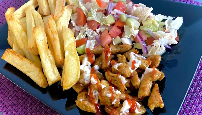 Ile kalorii ma kebab na talerzu z frytkami? Zaskakujące wartości!