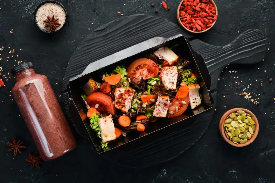 Ile kosztuje catering dla 20 osób? Realne ceny i warianty menu